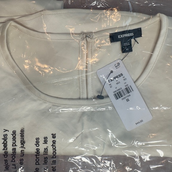 *NWT* XS Satin Swan White Crew Neck Tank - Picture 5 of 5